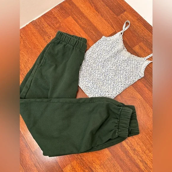 Brandy Melville Green Jogger Track Pants and floral cami set - Picture 11 of 11